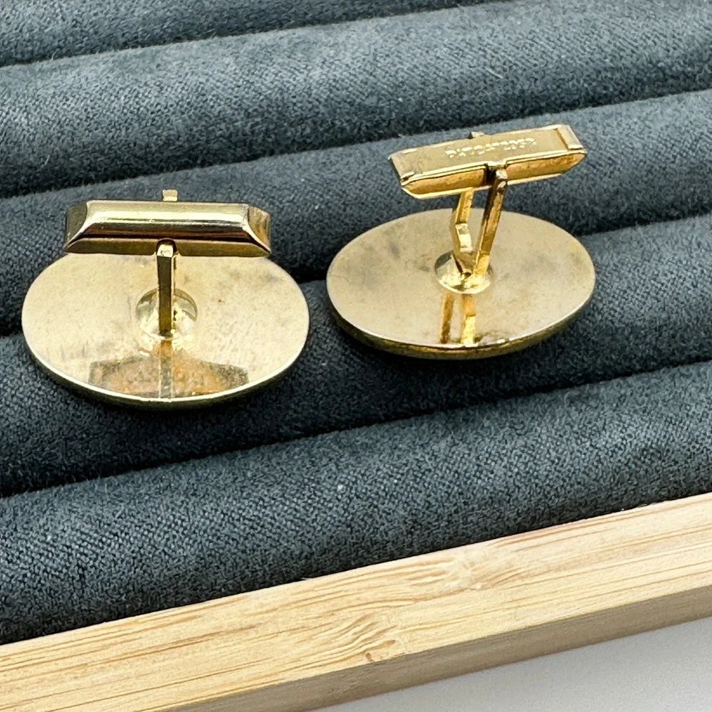 N/A vintage gold